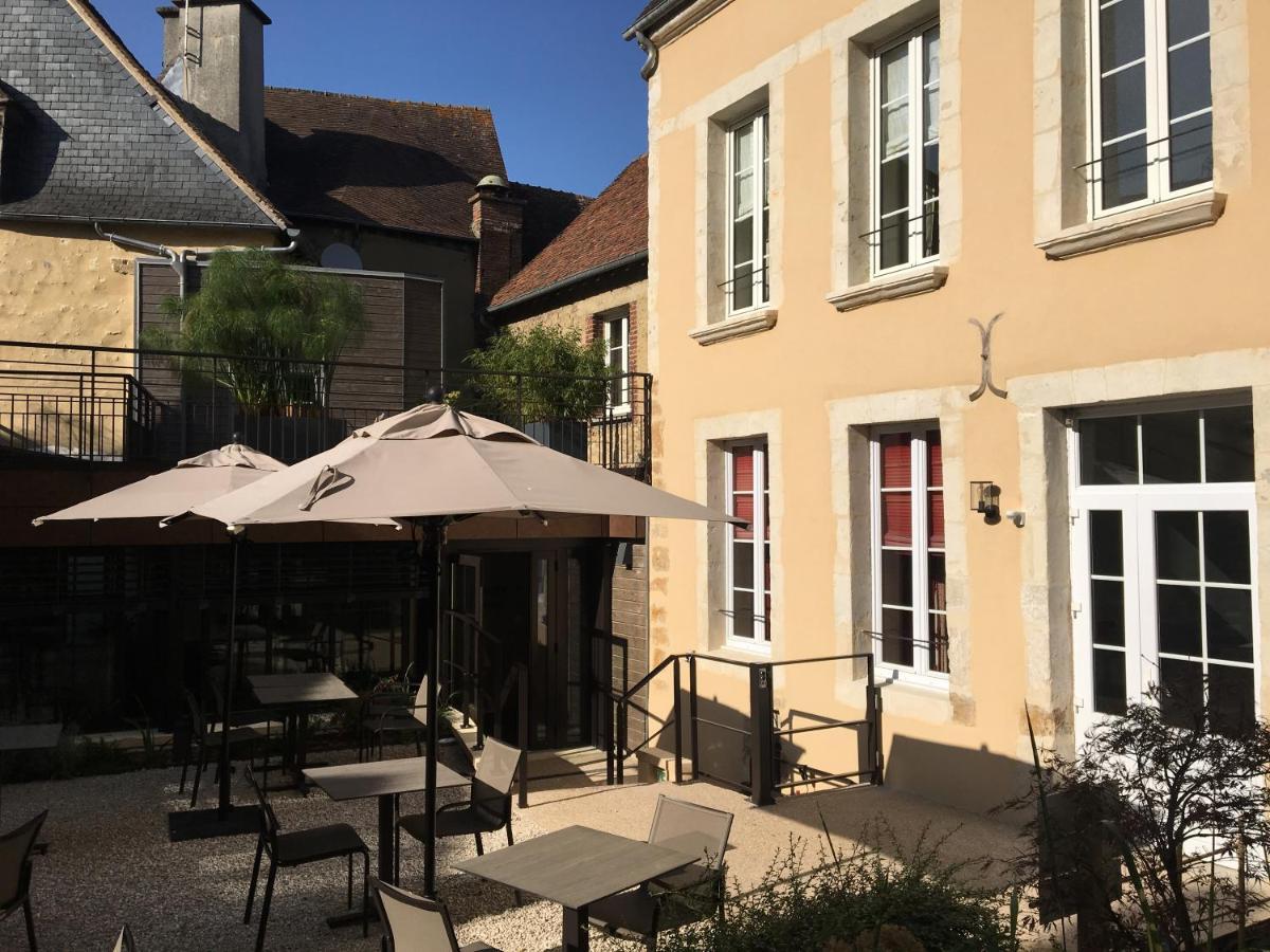Logis - Hotel & Restaurant Du Tribunal Мортань-о-Перш Экстерьер фото