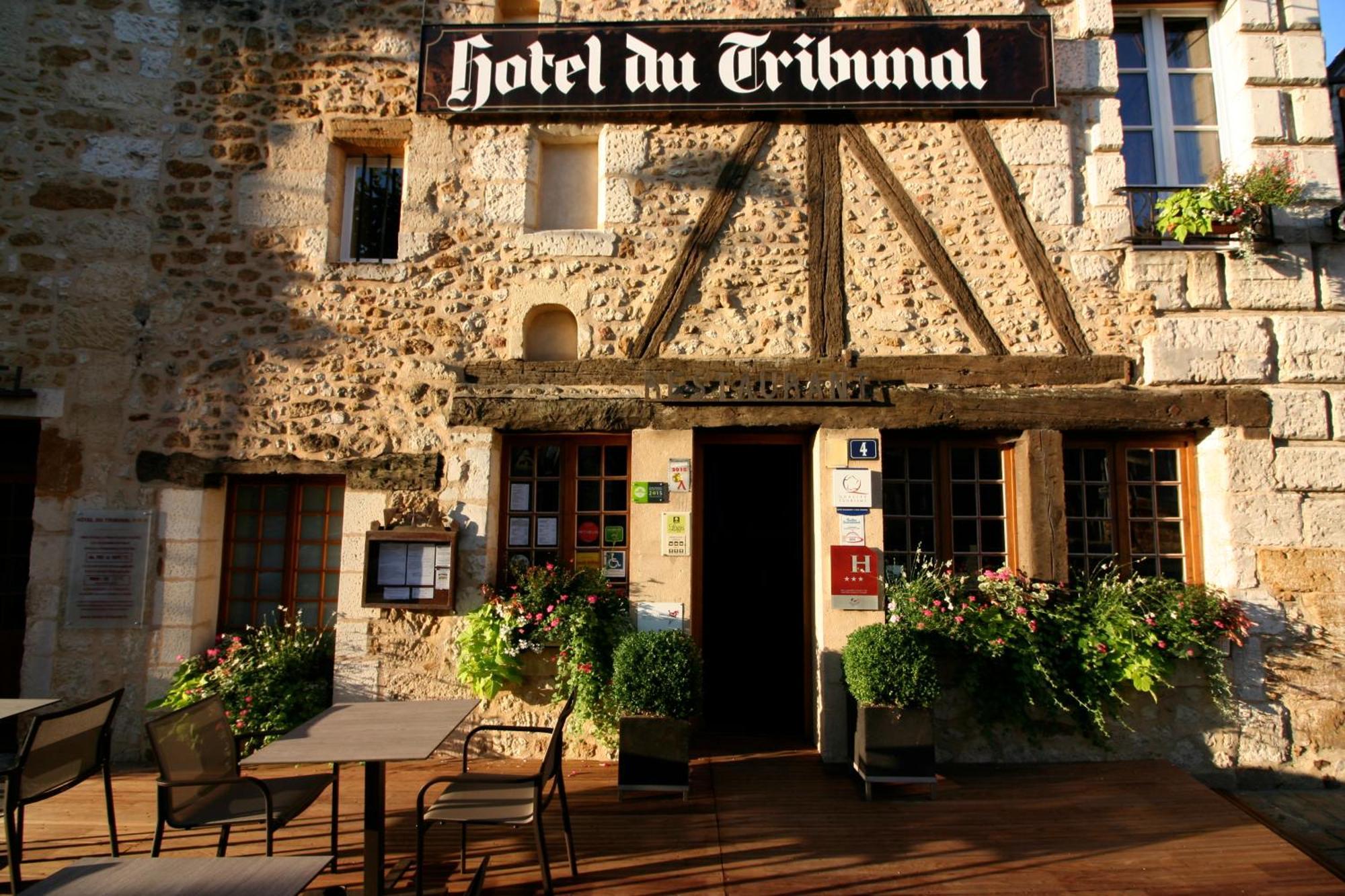 Logis - Hotel & Restaurant Du Tribunal Мортань-о-Перш Экстерьер фото